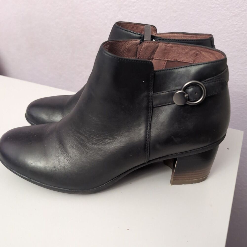 Dansko Perry Black Waterproof Bootie Women's Size 42 EU Black Dansko
